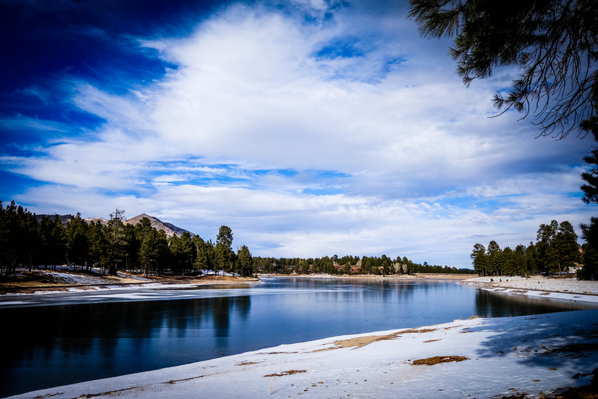 Flagstaff lake in winter