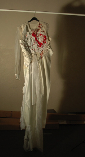 Title: Love Me or Leave Me, Artist: Deirdre Brennan, Medium: Mixed media, PRICE €900