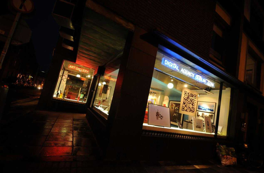 Ebow Gallery
