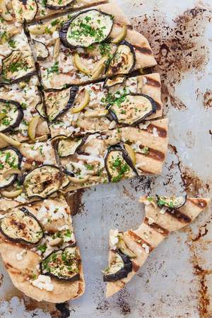 IMAGE: http://cache.krop.com/jeffrobertsimaging-50ad712312612ce.jpg