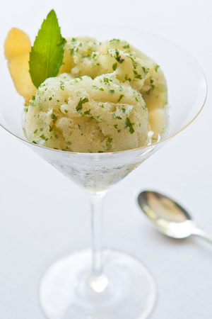 IMAGE: http://cache.krop.com/jeffrobertsimaging-50c306c4127dc1f.jpg