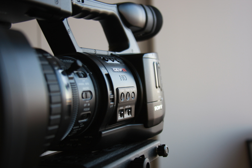 Sony EX1 (Canon 40D)