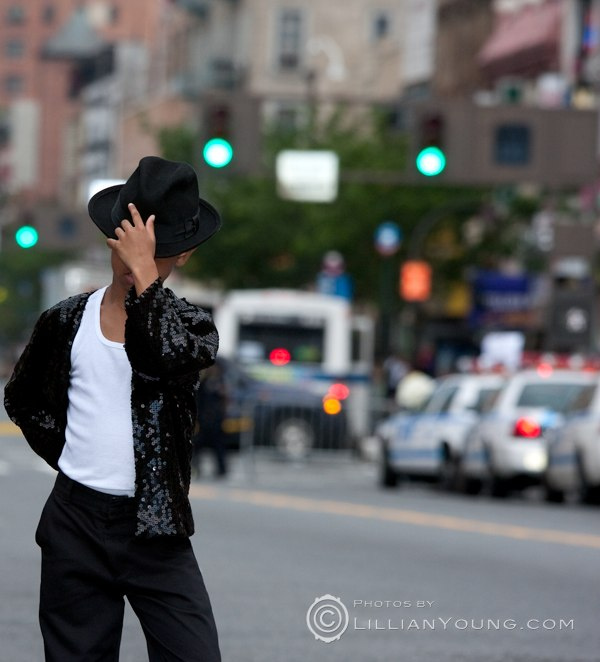 MJ Memorial in Harlem (Canon 40D)