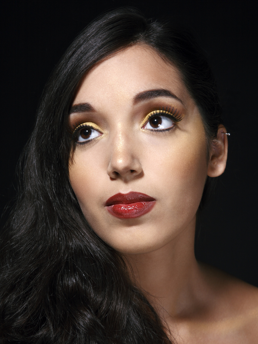 Photographer: Maxim Bocken Model: Jackie Harripersad