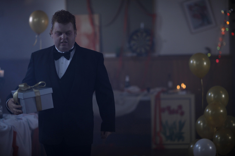 TOBIAS CUMMINGS / 'GOLDMINE' music video