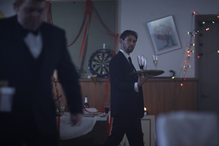 TOBIAS CUMMINGS / 'GOLDMINE' music video