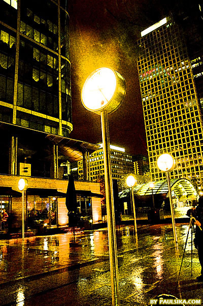 TIME BURNS BY - www.paulsika.com