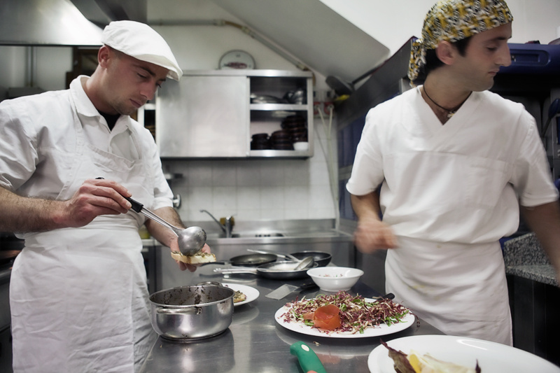 The kitchen - La Taverna, Castellucio