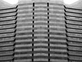 Restructures / Dju-Lian Chng