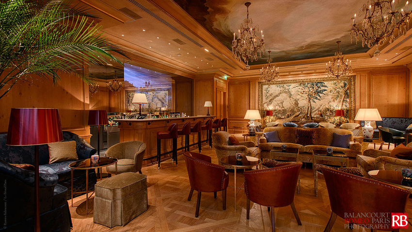 New Bar of Le Bristol Paris © Romeo Balancourt