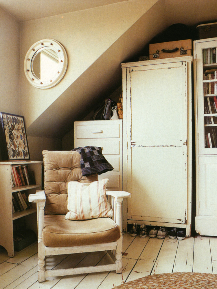 PRESS ELLE DECORATION London home of Stephen Male and clothing designer Jessica Ogden Interior design Stephen Male 1999