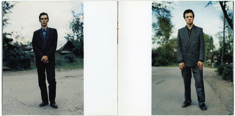 UNBELIEVABLE TRUTH Sorrythankyou Art Director Stephen Male 2000 Photographer John Spinks