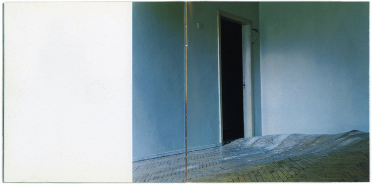 UNBELIEVABLE TRUTH Sorrythankyou Art Director Stephen Male 2000 Photographer John Spinks