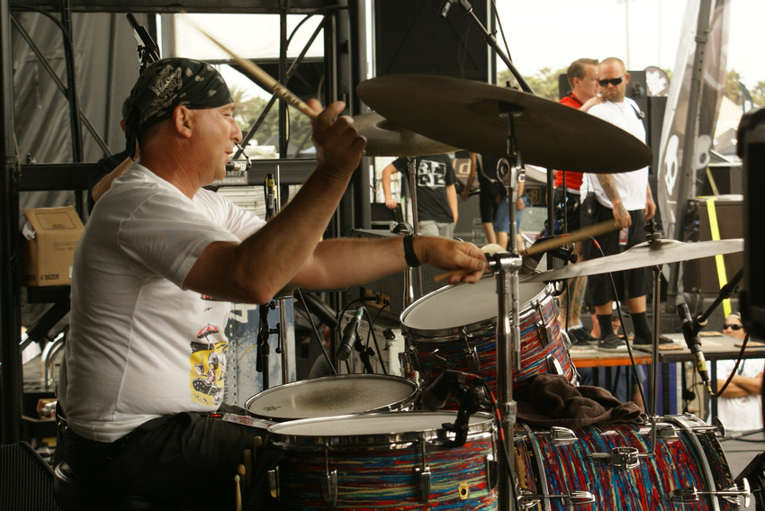 Angry Samoans warped tour 2010