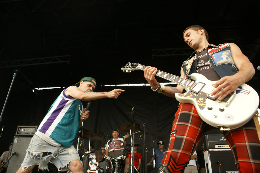 Angry Samoans warped tour 2010