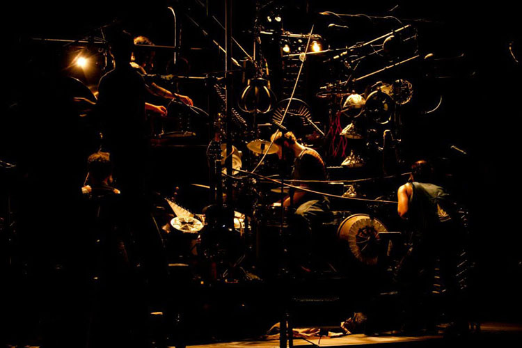 Photo: Evgenia Eliseeva, director: Sarah Benson, production design: Emily Orling, lighting: Austin Smith