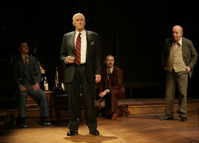 Directed by David Wheeler / Scenery: Michael Griggs / Photo: T.Charles Erickson