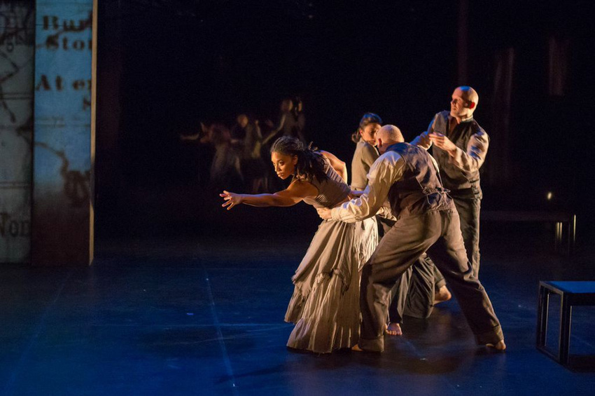 direction: Liz Lerman / lighting: Heidi Eckwall / projection & media design: Kate Freer