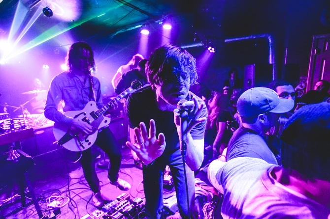 Cage The Elephant