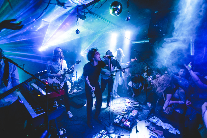 Cage The Elephant