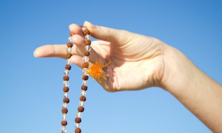 hindu prayer beads