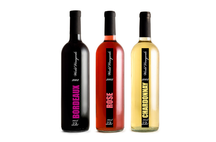 Modern Wine Labels Mockup