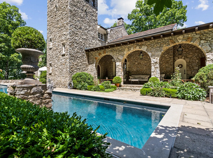 25 meter lap pool.